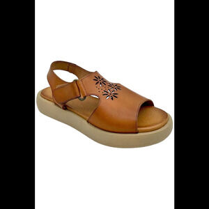 Hee Leather Perforated Sandals Vaquetilla Brown - Medium